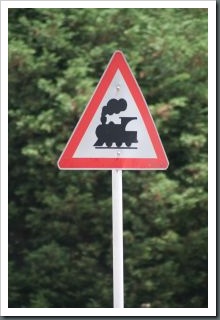 720146_train_sign